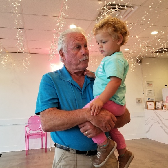 Meet your Posher, Patty - Picture 2 of 8